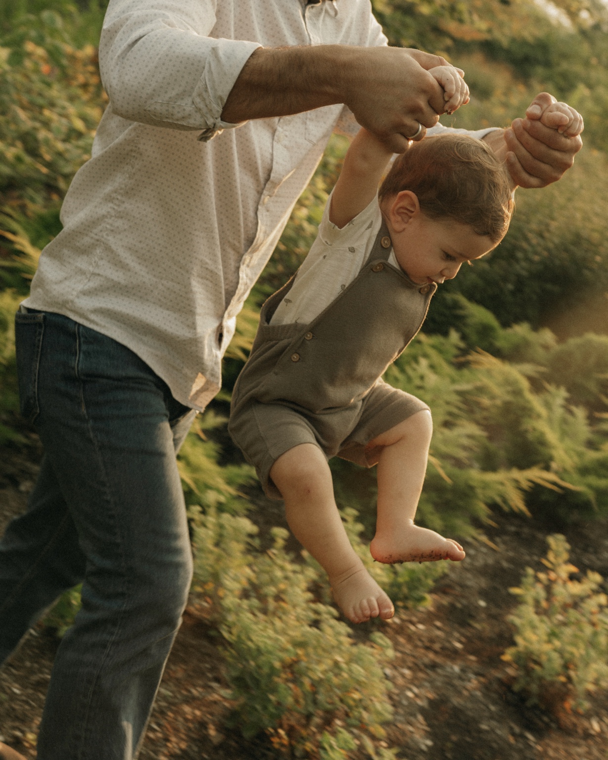 Families photography by Noah and Taya Film, image 5