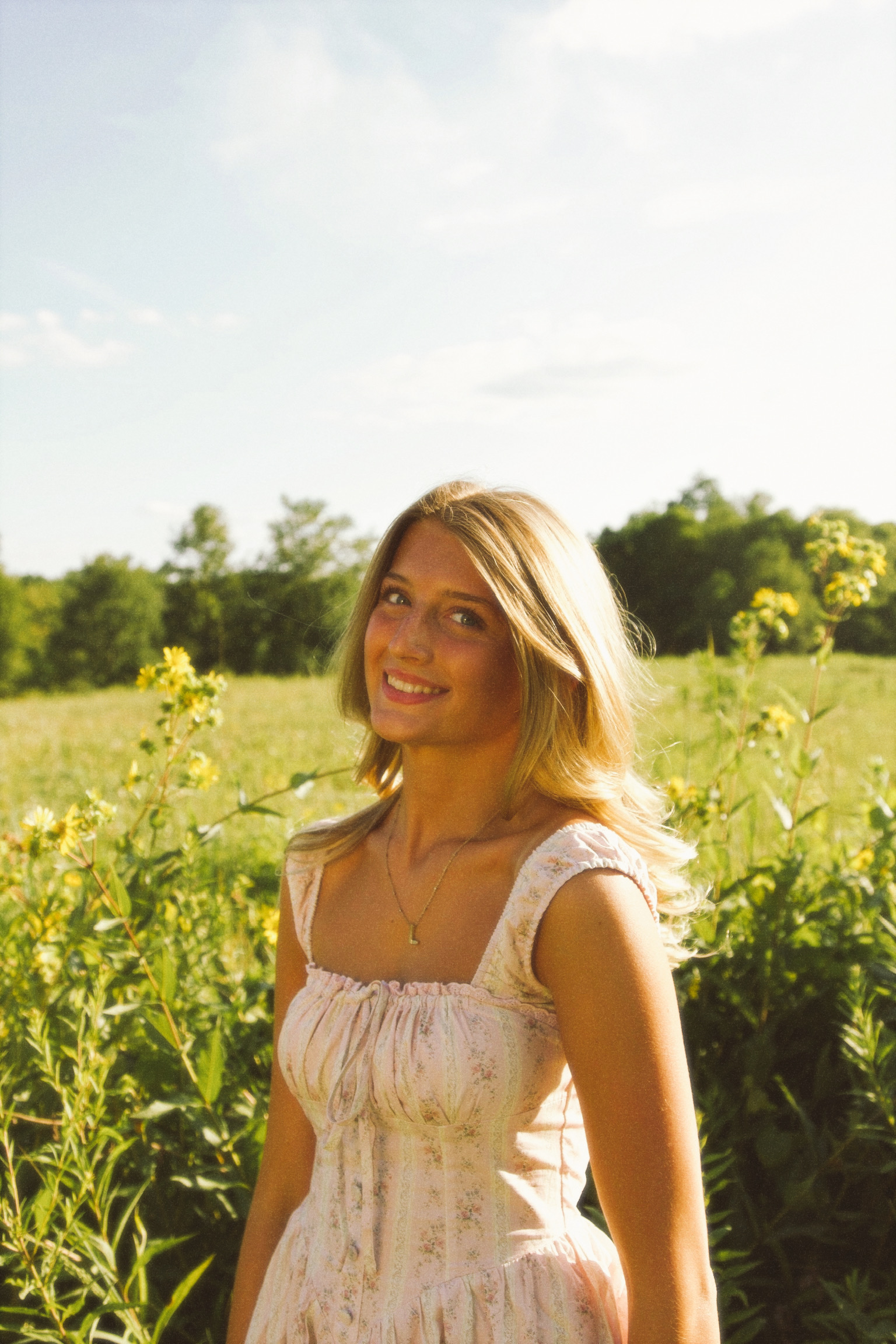 Seniors photography by Noah and Taya Film, image 10